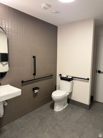 SKYPARK - Commercial Lease