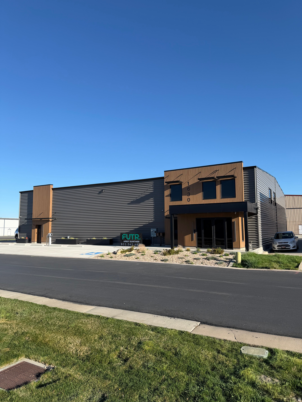 SKYPARK - Commercial Lease