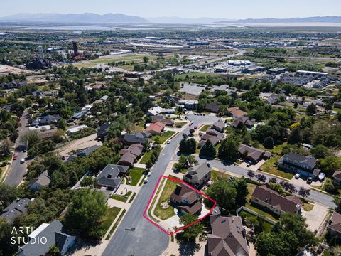 Tiny photo for 88 W CANYON VIEW DR N, Farmington, UT 84025 (MLS # 2158475)