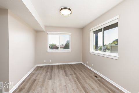Tiny photo for 88 W CANYON VIEW DR N, Farmington, UT 84025 (MLS # 2158475)