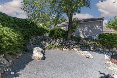 Tiny photo for 88 W CANYON VIEW DR N, Farmington, UT 84025 (MLS # 2158475)