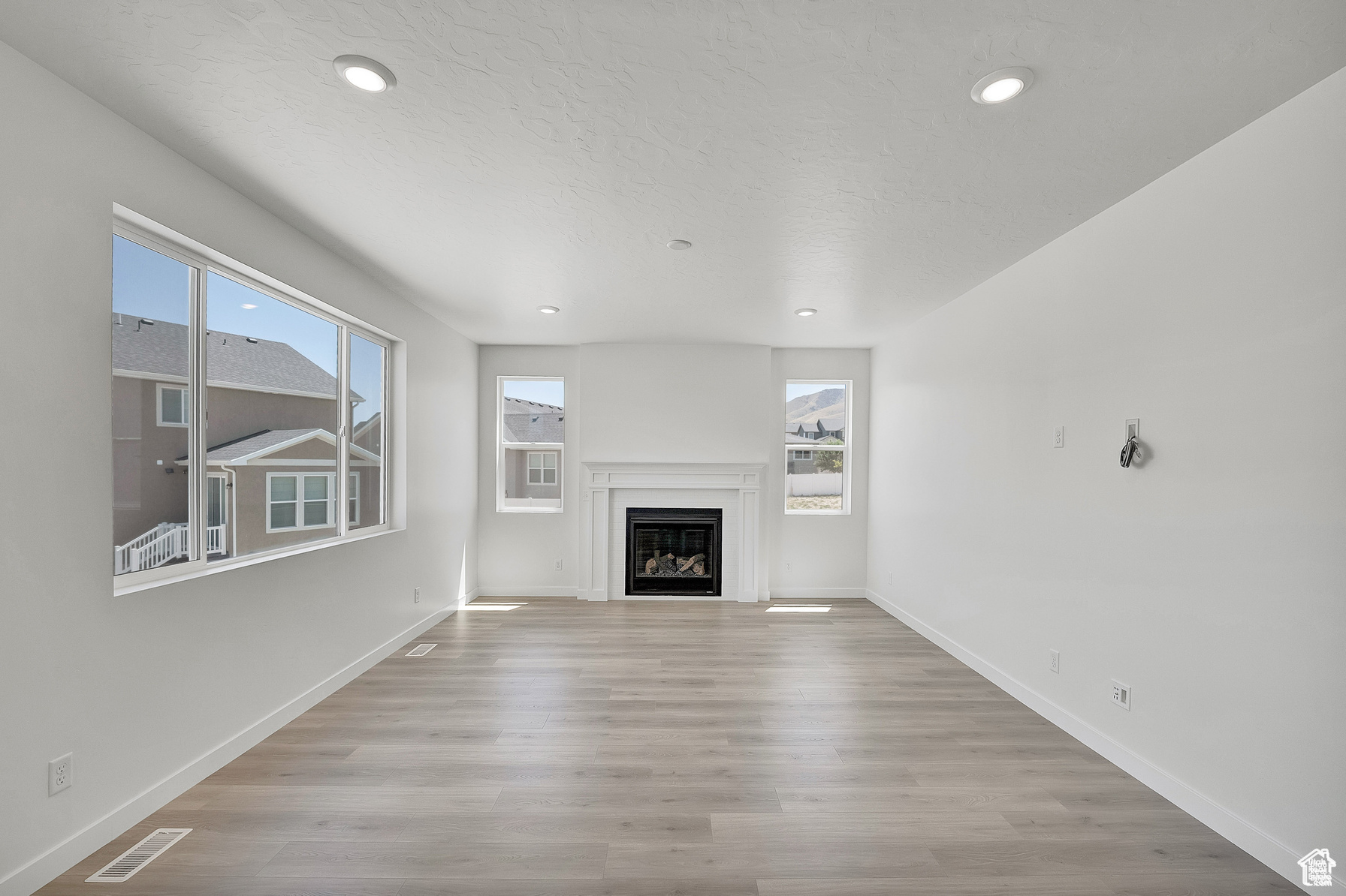 HERON HILLS - Residential