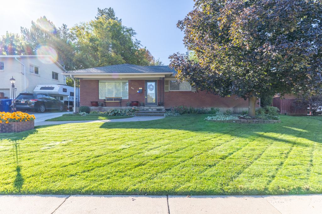 Photo of 695 33RD ST, Ogden, UT 84403 (MLS # 2165194)