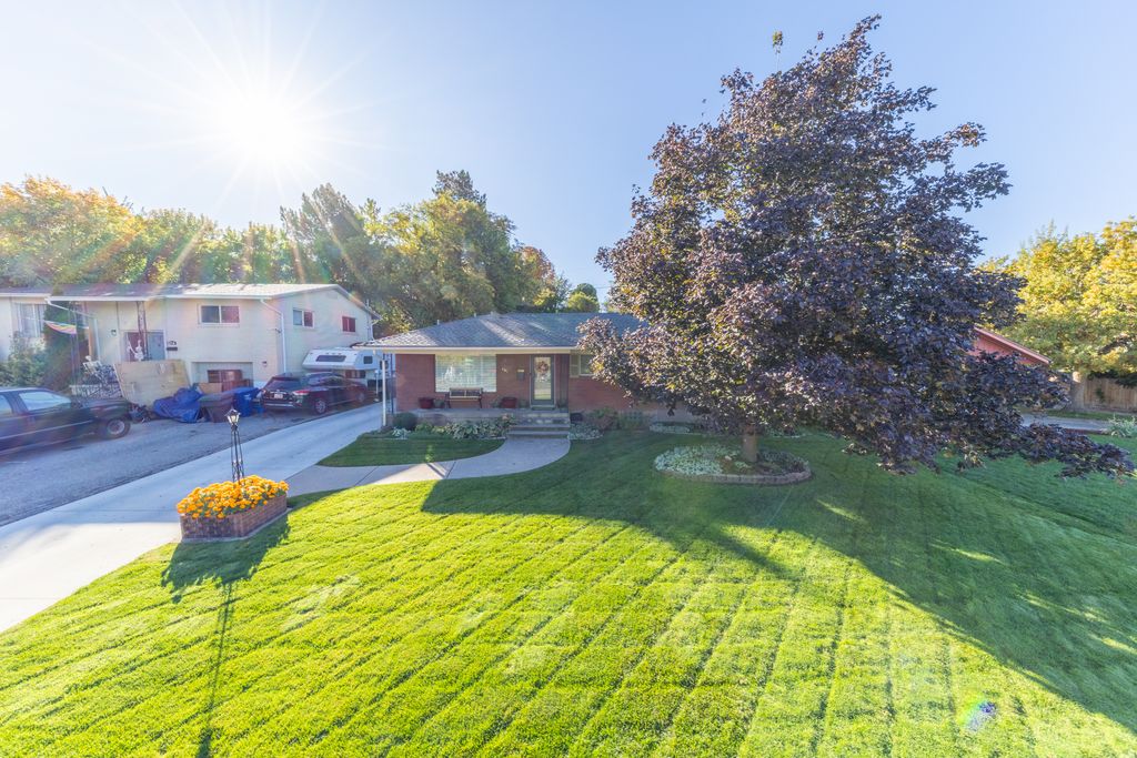 Photo of 695 33RD ST, Ogden, UT 84403 (MLS # 2165194)