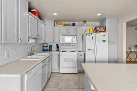 Tiny photo for 1541 W WESTLANE CT, Provo, UT 84601 (MLS # 2141895)