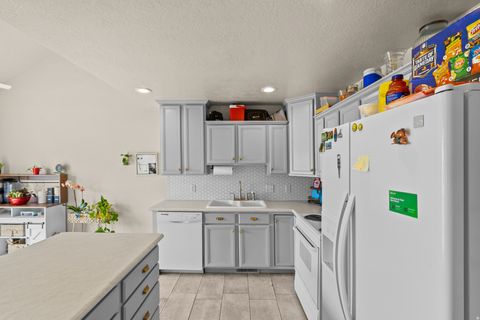 Tiny photo for 1541 W WESTLANE CT, Provo, UT 84601 (MLS # 2141895)