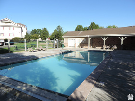WILLOW SPRINGS - Residential