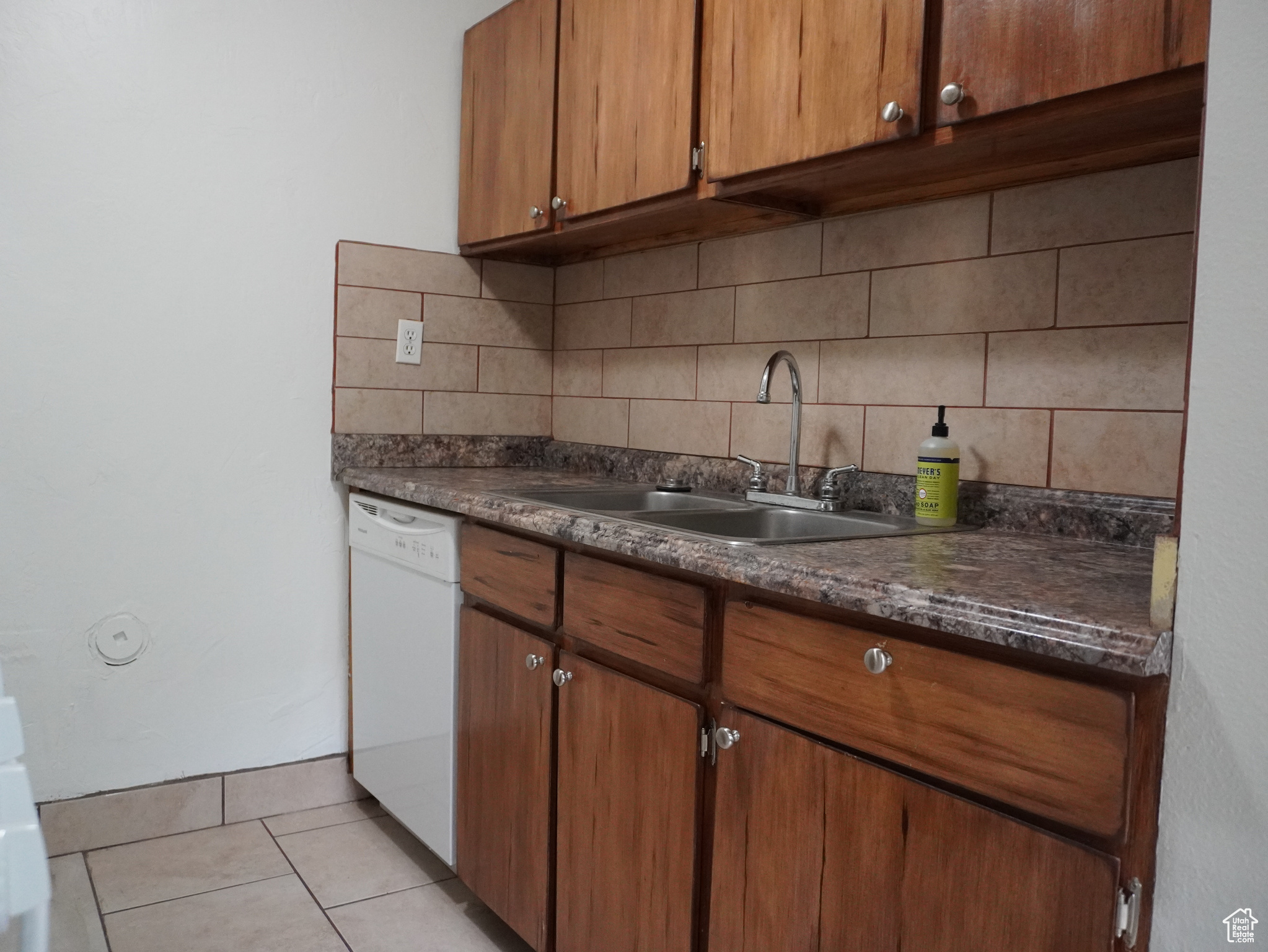 THE WILLOWBROOK CONDO - Residential