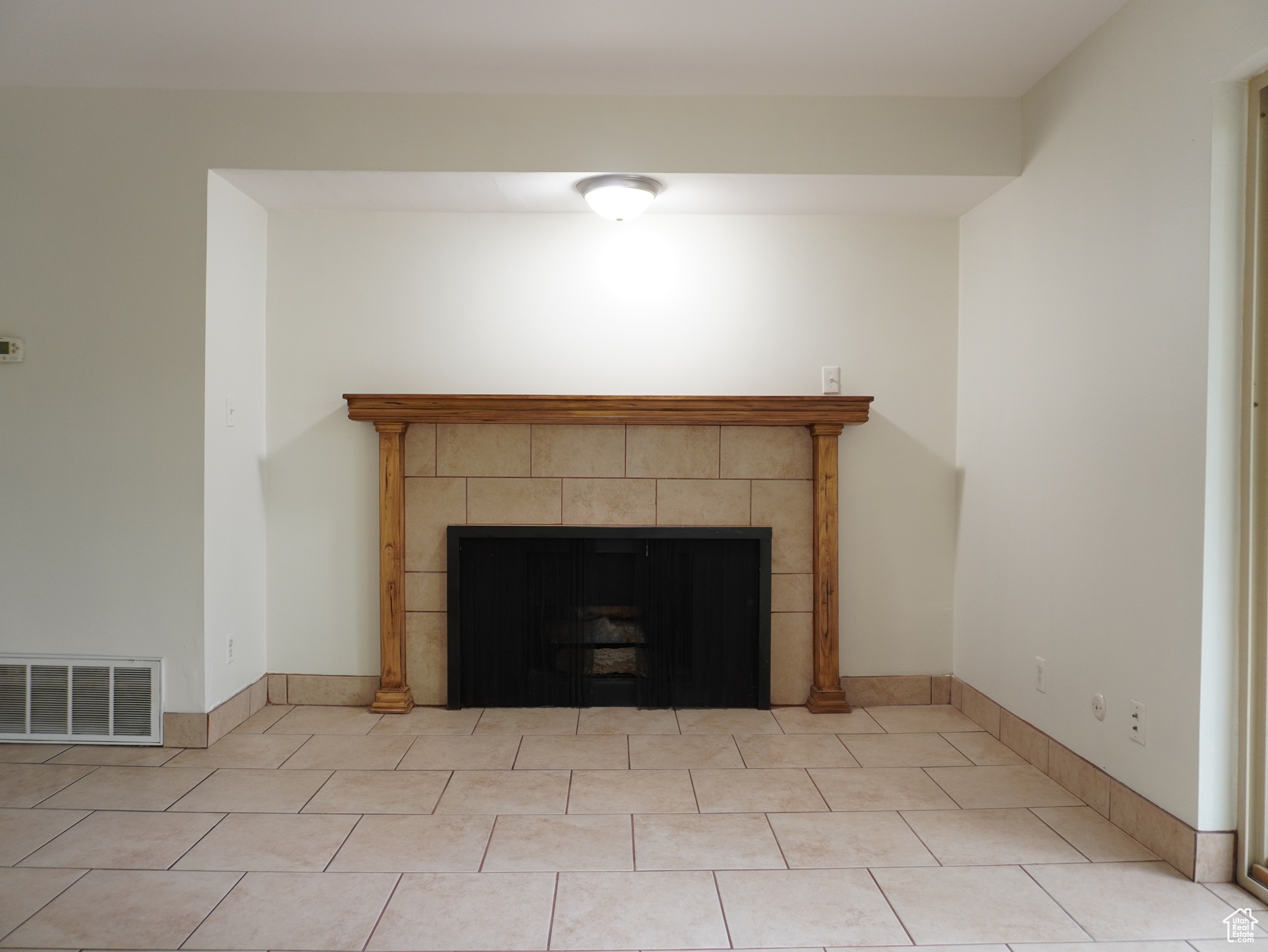 THE WILLOWBROOK CONDO - Residential