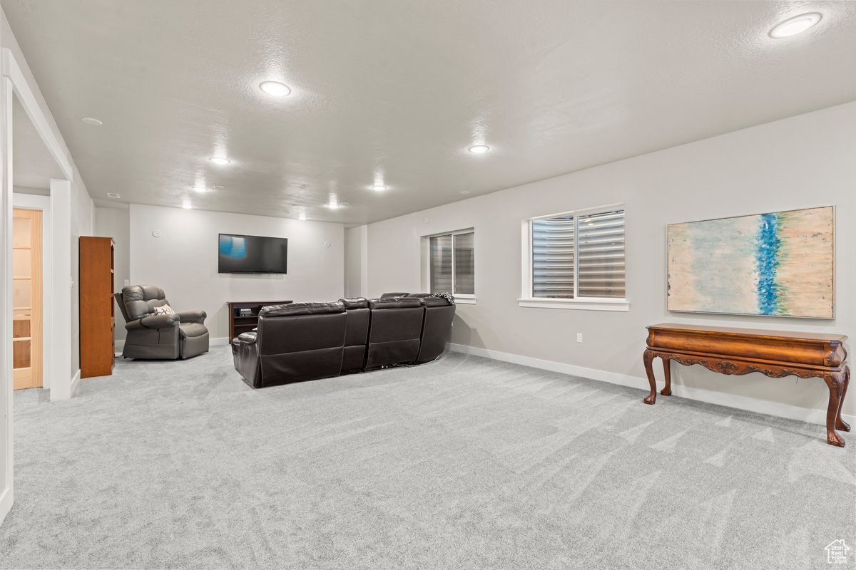 9132 S Ridge Peak Dr, West Jordan, Utah image 37