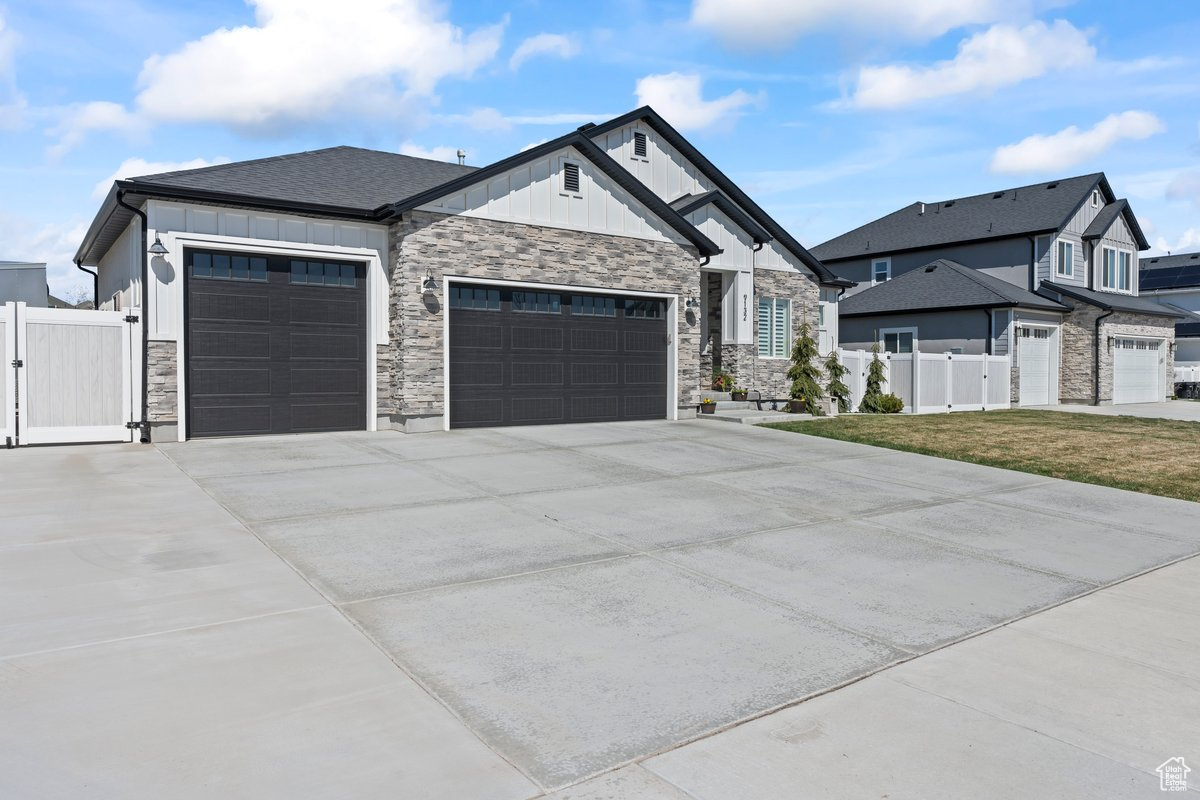 9132 S Ridge Peak Dr, West Jordan, Utah image 2