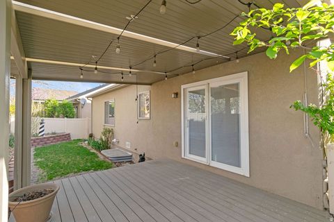 Tiny photo for 10956 S CRYSTAL VIEW WAY, South Jordan, UT 84095 (MLS # 2147153)