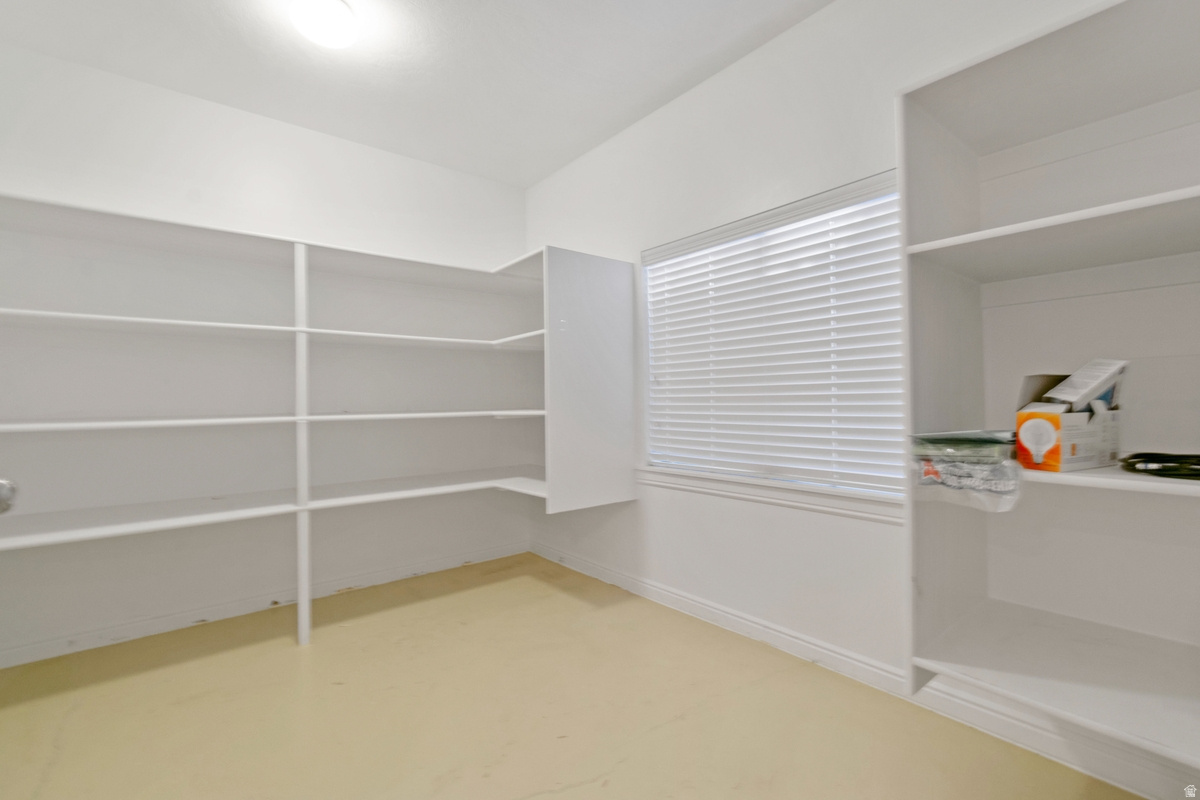 CRYSTAL COVE - Residential