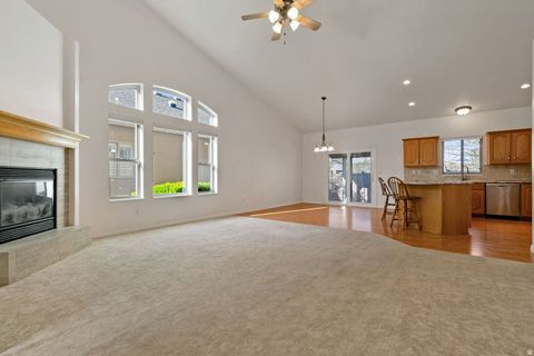 Tiny photo for 10956 S CRYSTAL VIEW WAY, South Jordan, UT 84095 (MLS # 2147153)