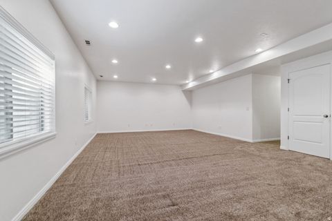 Tiny photo for 10956 S CRYSTAL VIEW WAY, South Jordan, UT 84095 (MLS # 2147153)