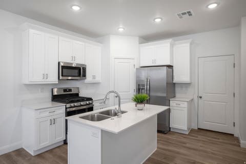Tiny photo for 491 W BRONZE PL, Saint George, UT 84790 (MLS # 2173340)