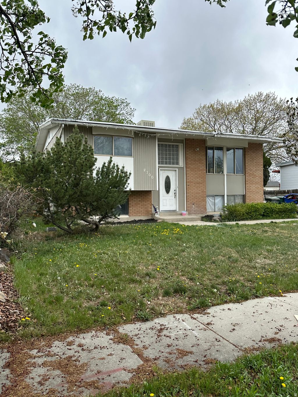 Photo of 8700 S 3680 W, West Jordan, UT 84088 (MLS # 2158033)