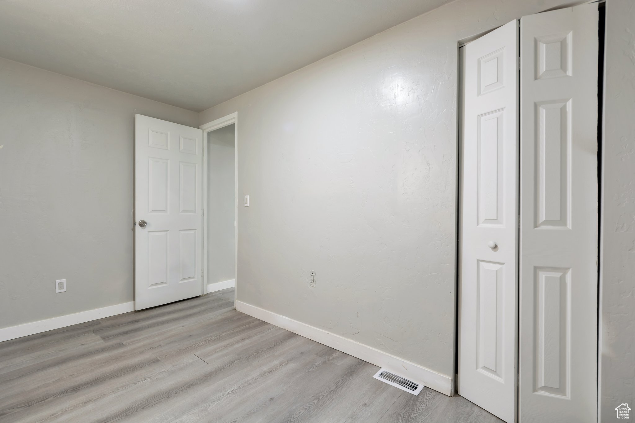 8509 W Oquirrh Hills Dr #190, Magna, Utah image 6