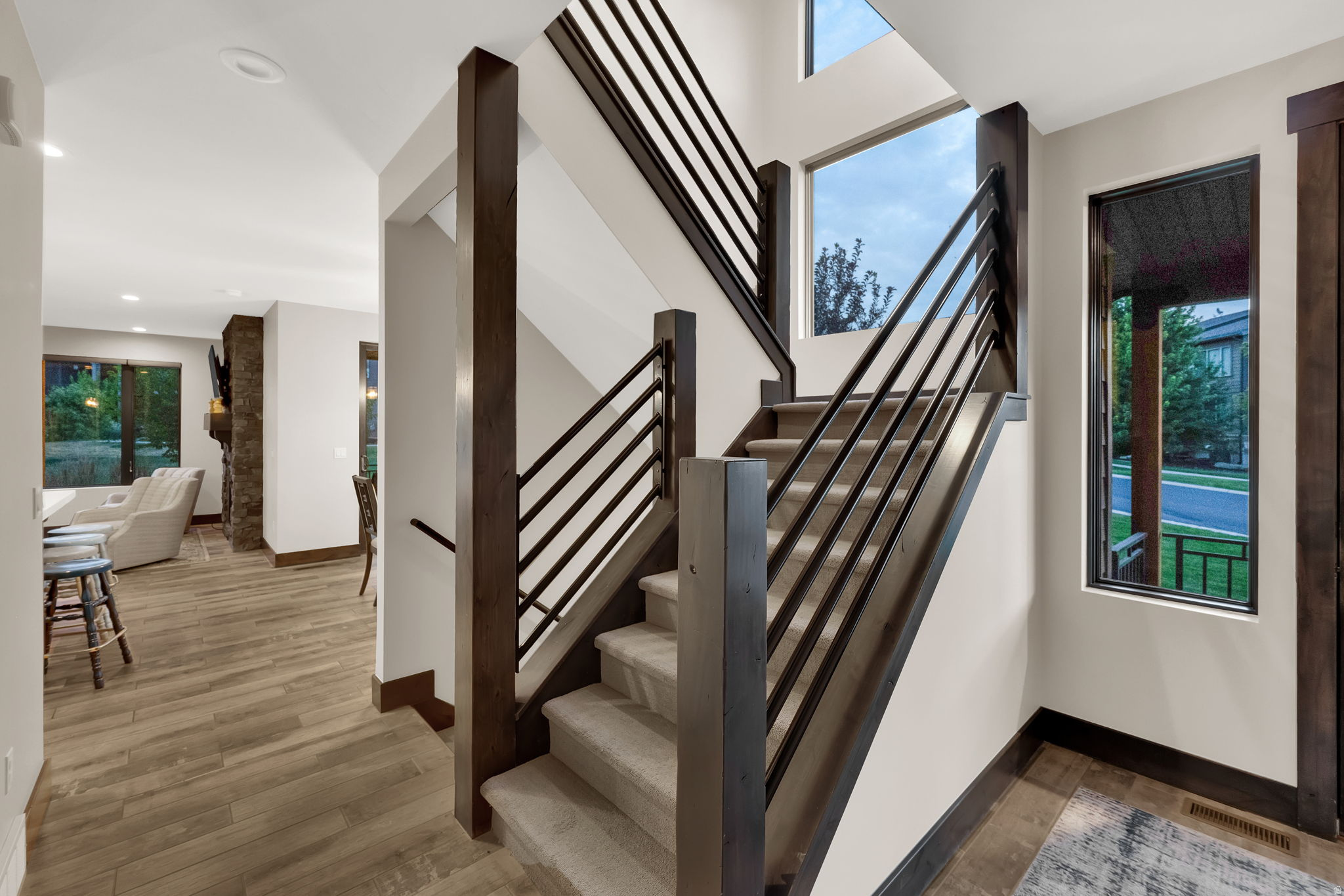 EDGEWATER - Residential Lease