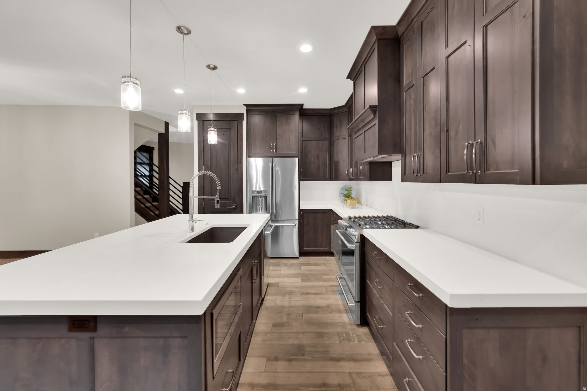 EDGEWATER - Residential Lease