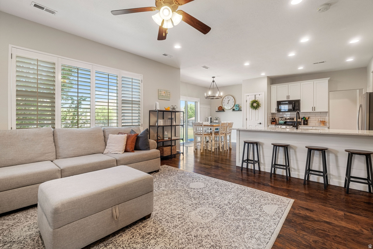 GRAY'S FARM - Residential