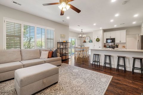 Tiny photo for 260 S 2275 W, Lehi, UT 84043 (MLS # 2161444)