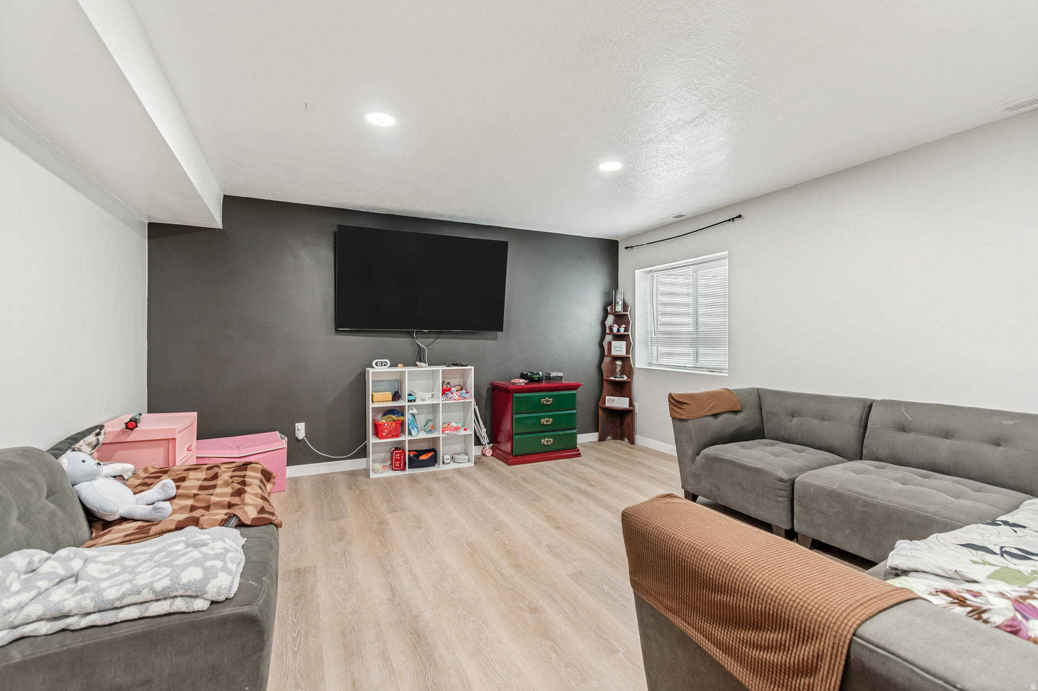 CASCADE AT WATERS EDGE - Residential