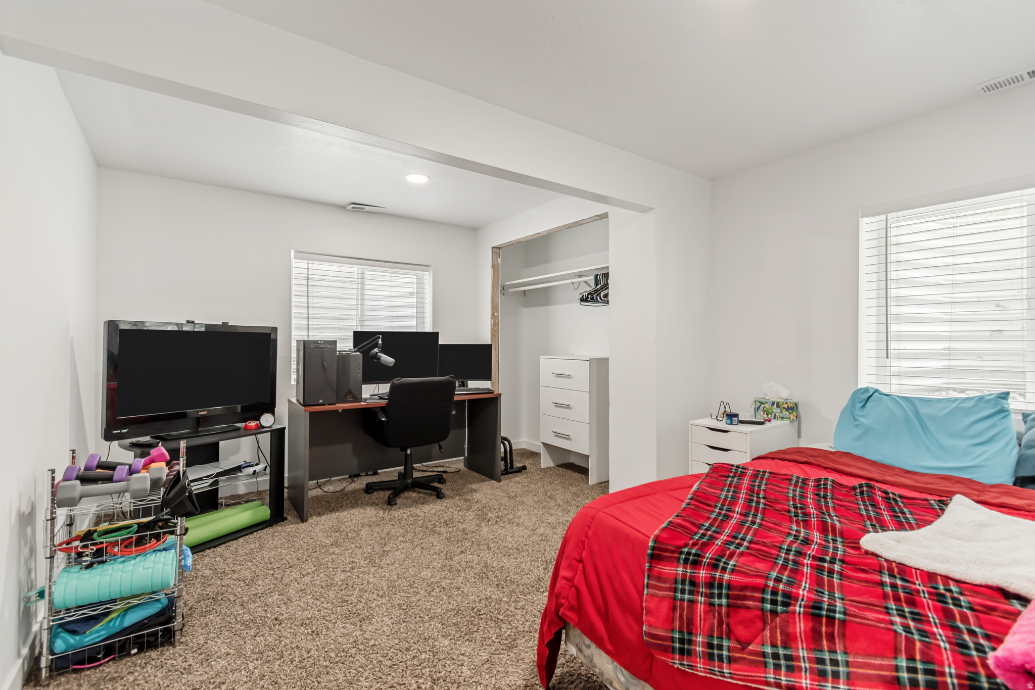 CASCADE AT WATERS EDGE - Residential