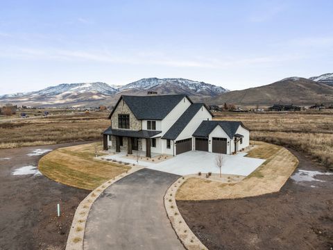 439 S 7900 E 11 Huntsville UT 84317