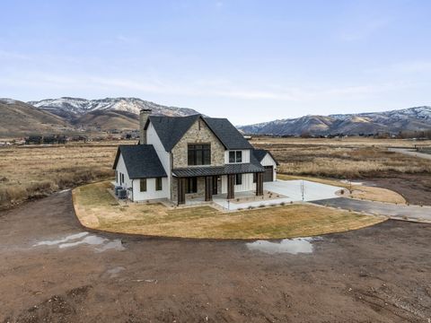 Tiny photo for 439 S 7900 E #11, Huntsville, UT 84317 (MLS # 2127330)