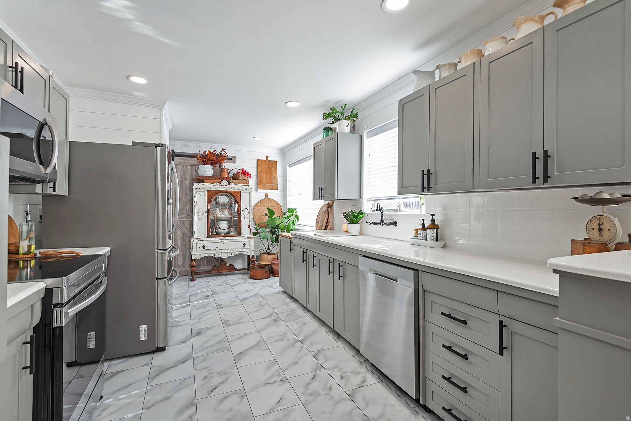 COTTONWOOD MEADOWS - Residential