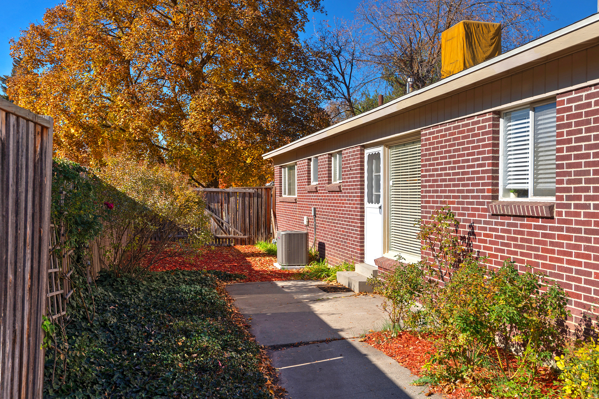 COTTONWOOD MEADOWS - Residential