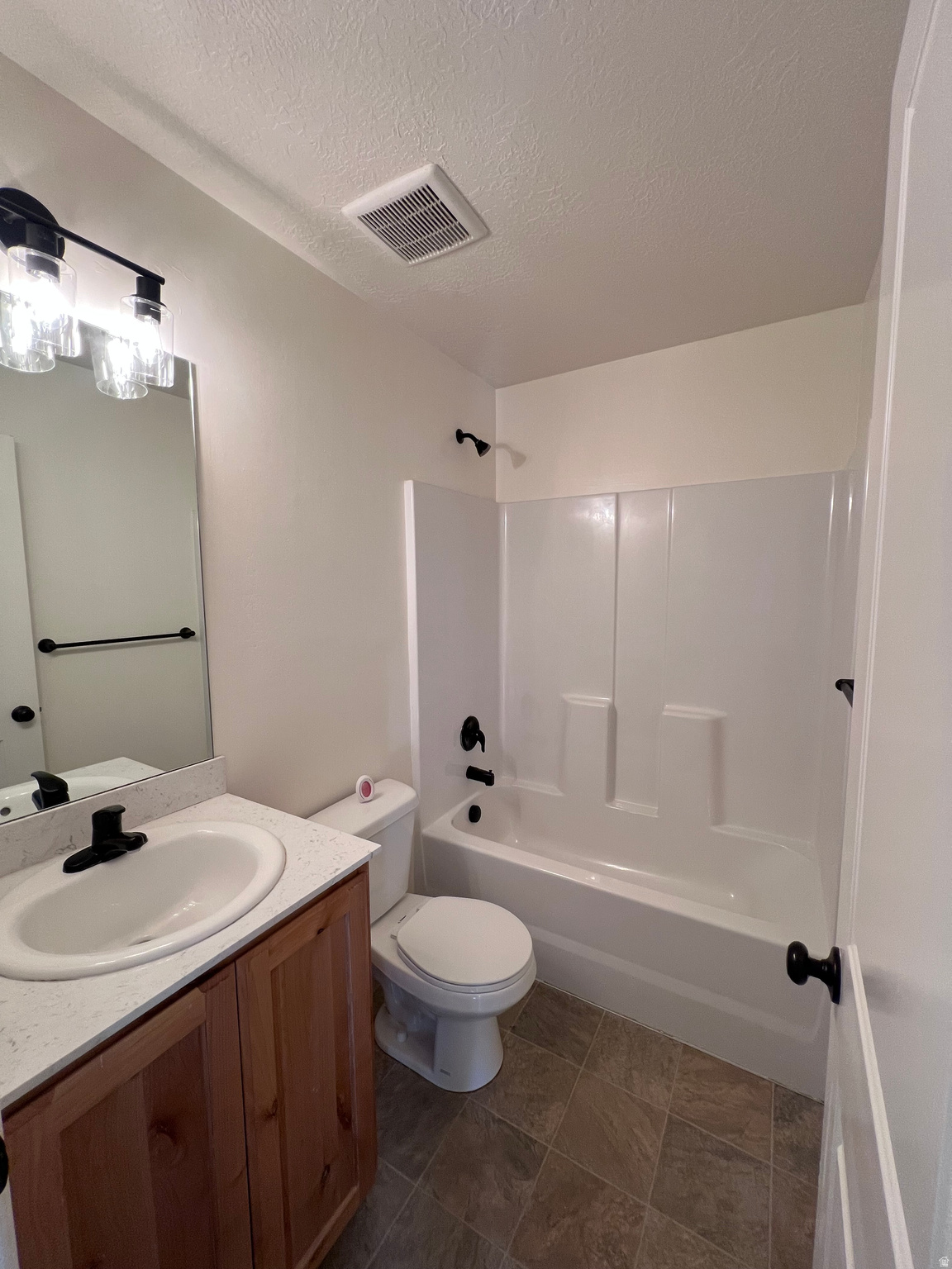 RIDGE - Residential Lease