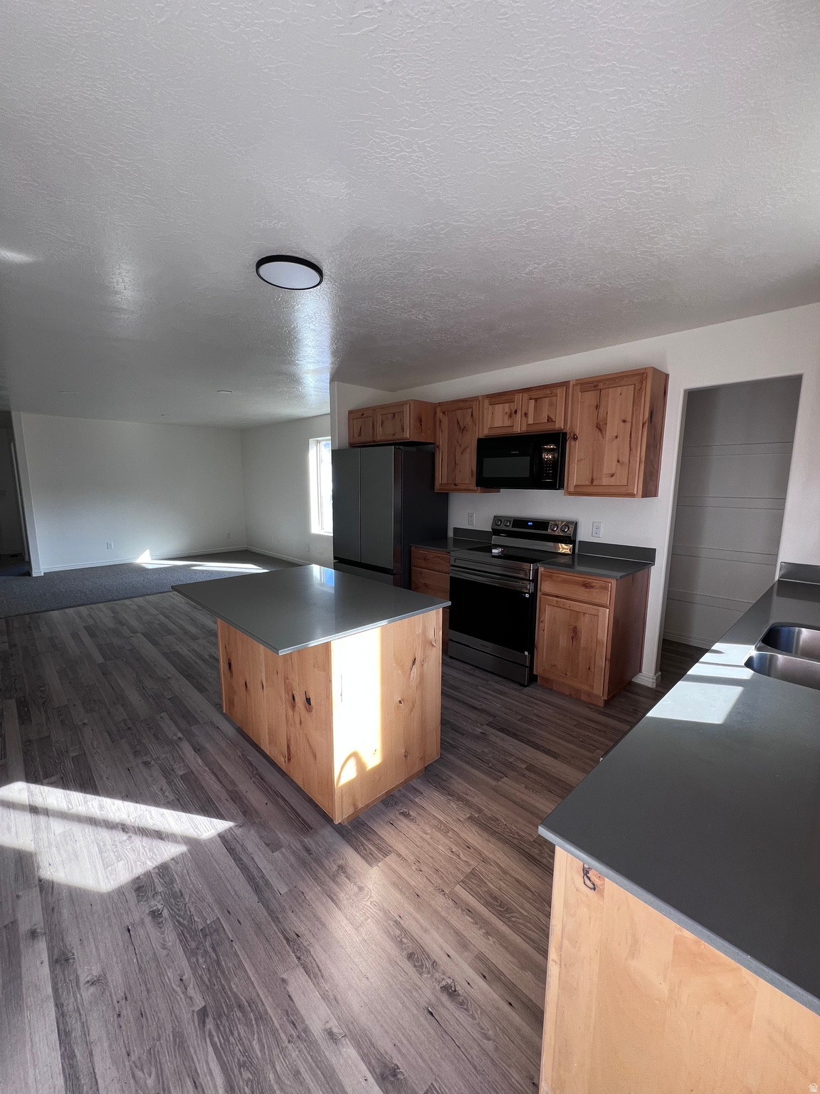 RIDGE - Residential Lease