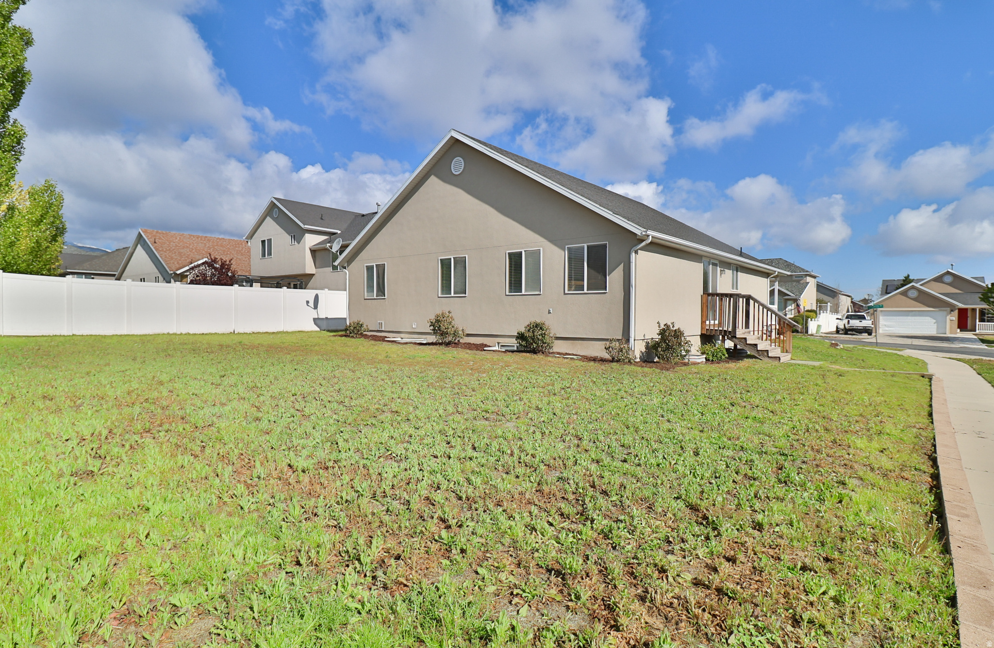 OAKS AT JORDAN HILLS VILLAGES PHASE 15 - Residential