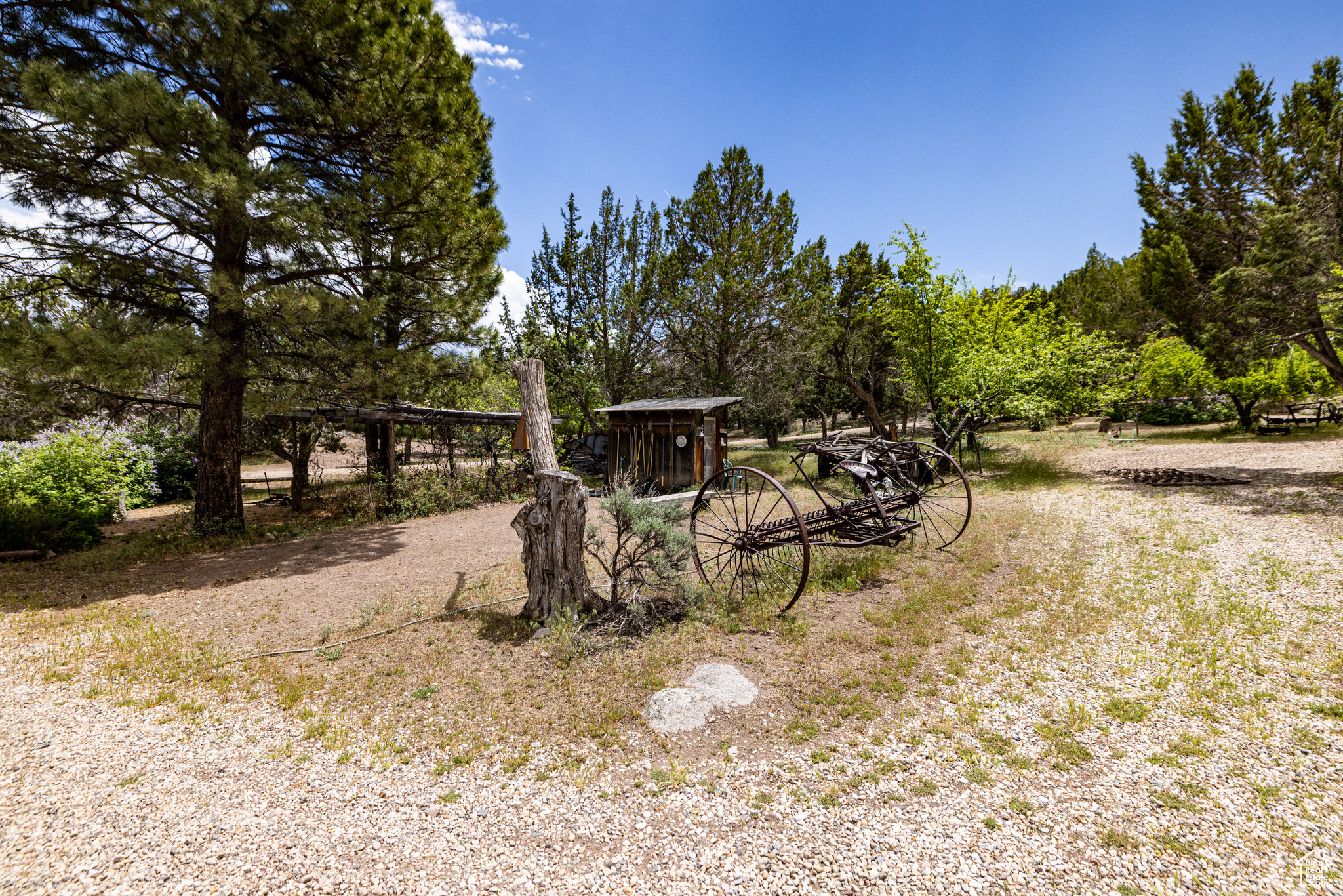 1298 S 1500, New Harmony, Utah image 49