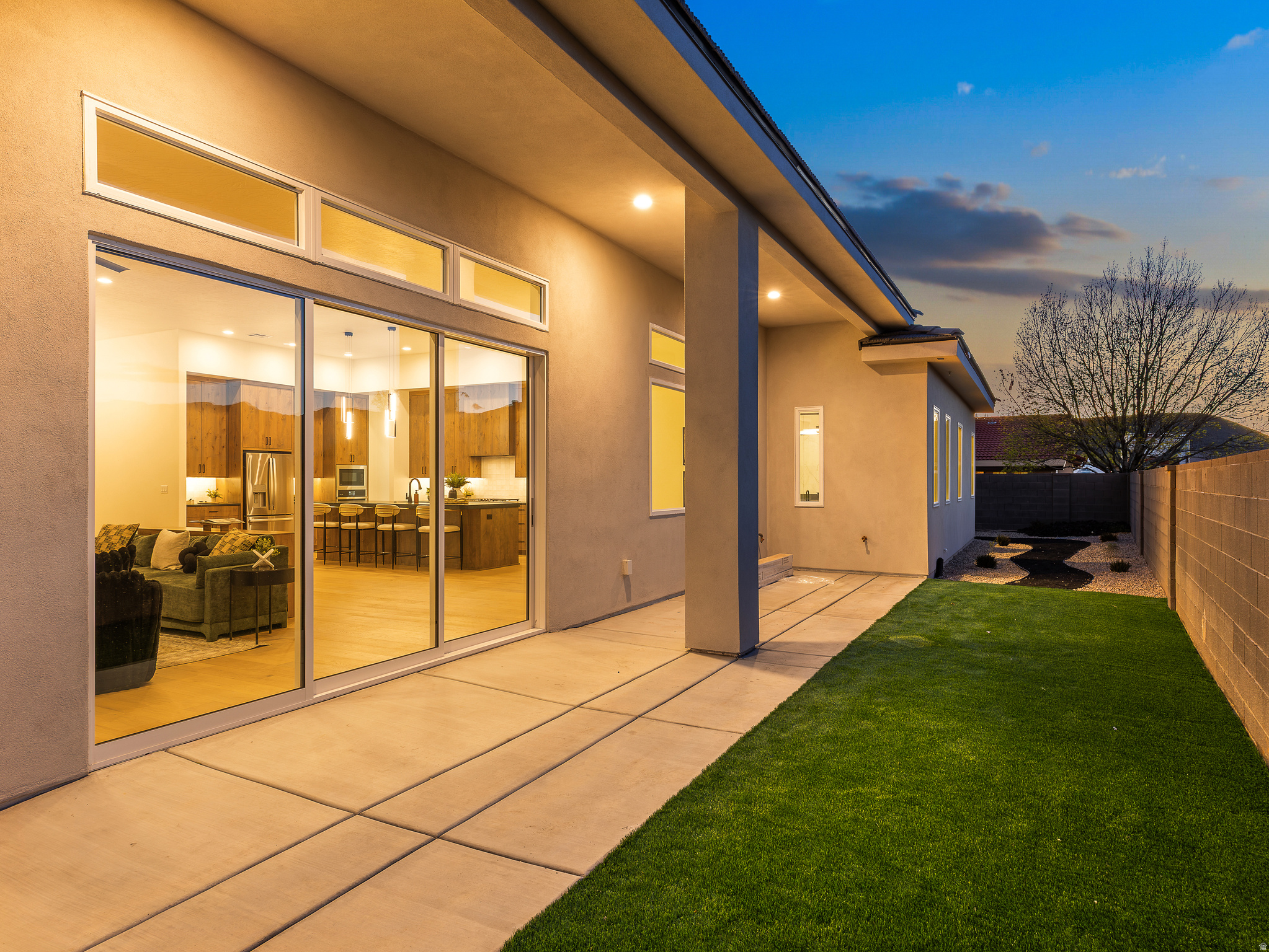 FALCON RIDGE - Residential