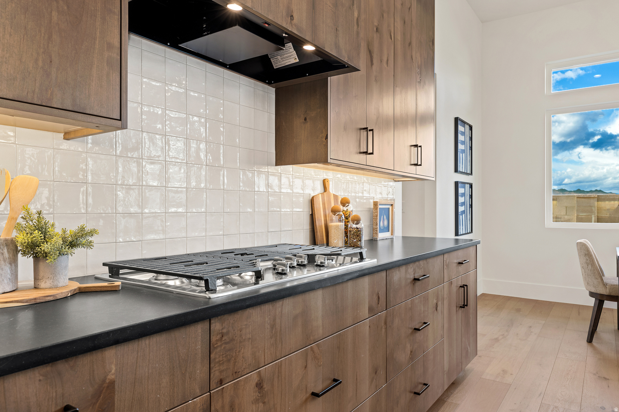 FALCON RIDGE - Residential