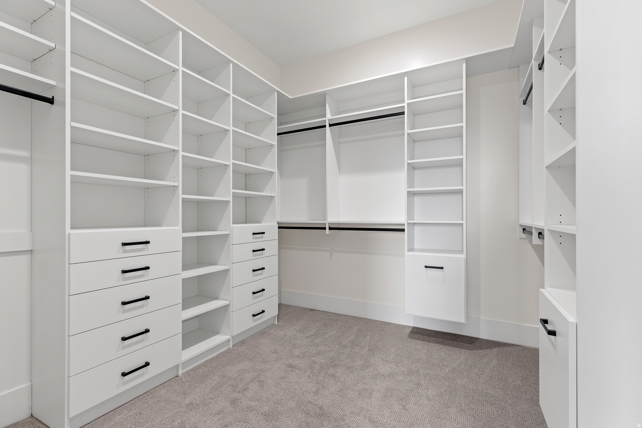 FALCON RIDGE - Residential