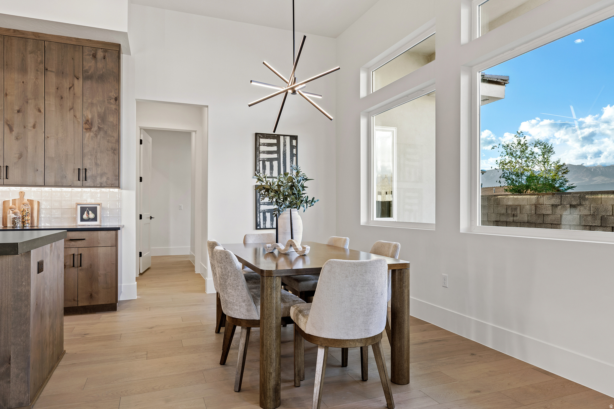 FALCON RIDGE - Residential