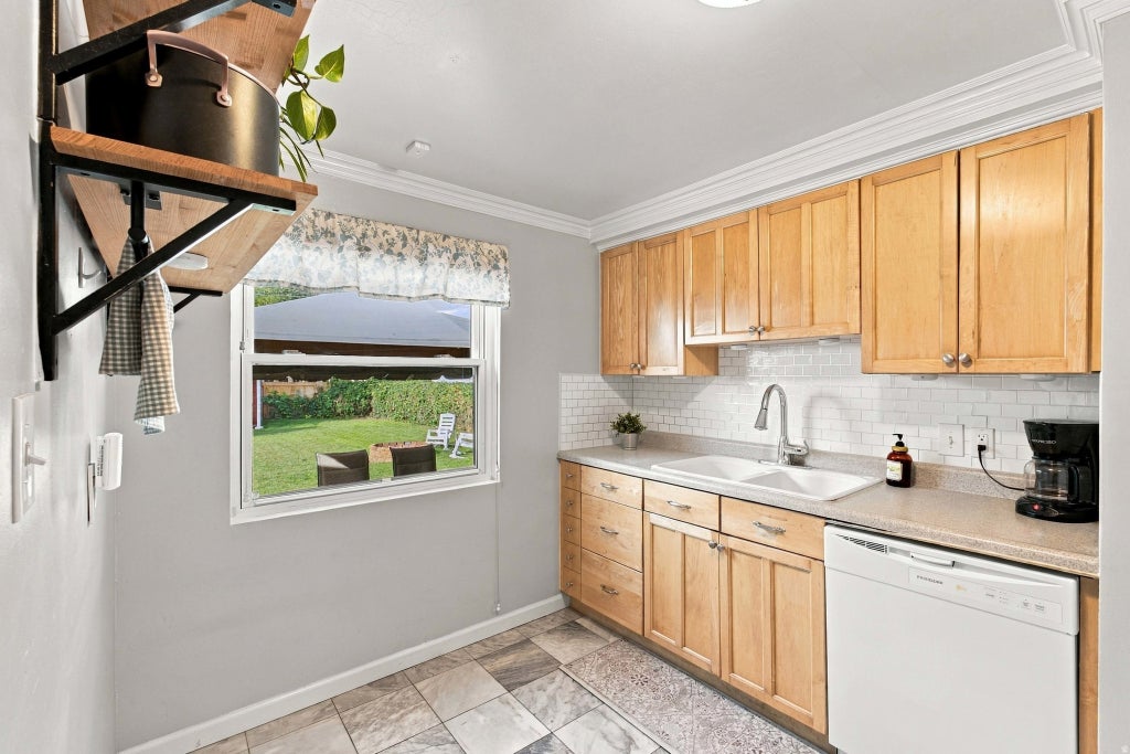 Photo of 1142 S REDWOOD DR, Salt Lake City, UT 84104 (MLS # 2185766)
