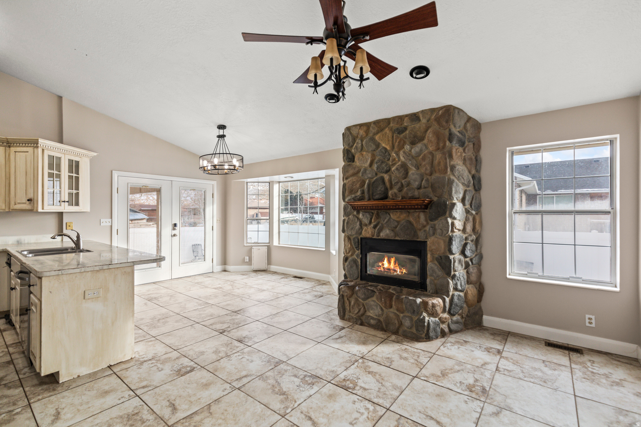 SUNSET NORTH - Residential