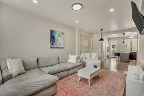 Tiny photo for 11386 S OKANOGAN LN, South Jordan, UT 84009 (MLS # 2128436)