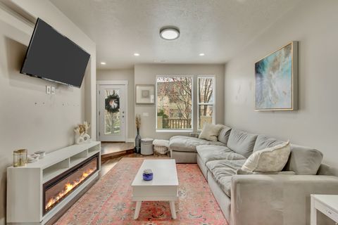 Tiny photo for 11386 S OKANOGAN LN, South Jordan, UT 84009 (MLS # 2128436)