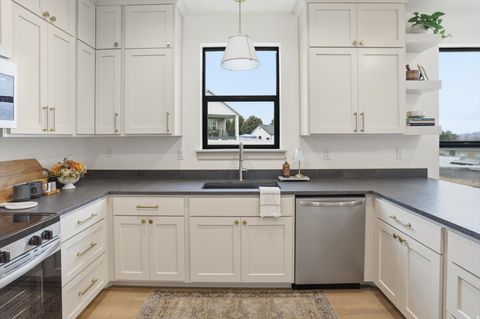 Tiny photo for 258 E 250 S, Richmond, UT 84333 (MLS # 2123562)