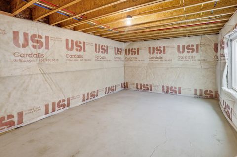 Tiny photo for 258 E 250 S, Richmond, UT 84333 (MLS # 2123562)