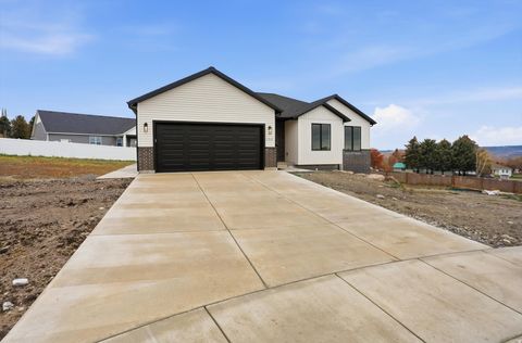 Tiny photo for 258 E 250 S, Richmond, UT 84333 (MLS # 2123562)