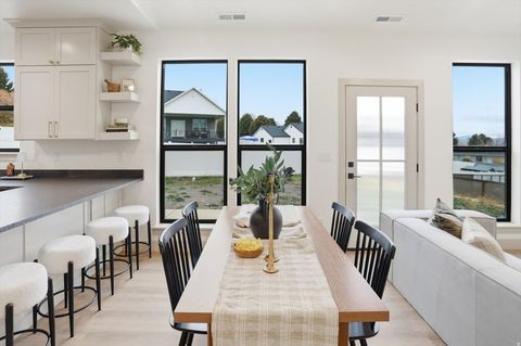 Tiny photo for 258 E 250 S, Richmond, UT 84333 (MLS # 2123562)