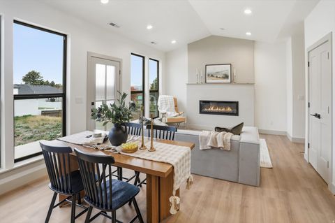 Tiny photo for 258 E 250 S, Richmond, UT 84333 (MLS # 2123562)