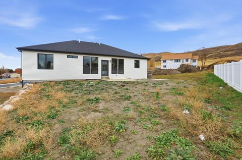 Tiny photo for 258 E 250 S, Richmond, UT 84333 (MLS # 2123562)